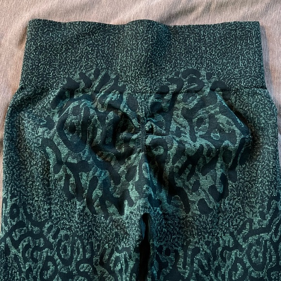 Gymshark Adapt Seamless Leggings - Picture 5 of 6